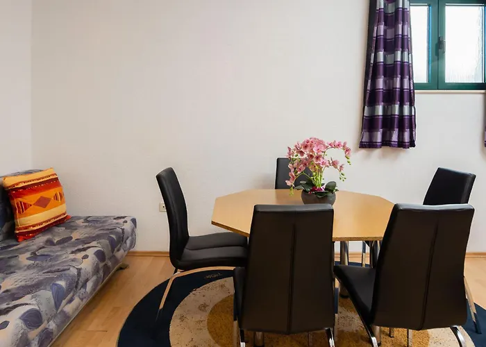 Dc * 马卡尔斯卡