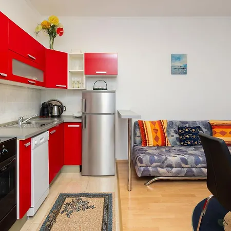 Apartment Dc Makarska